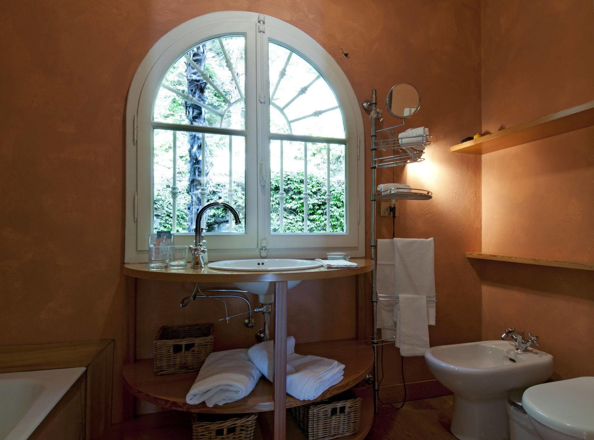 Villa Nina Relais Boutique B&B Carate Urio Экстерьер фото